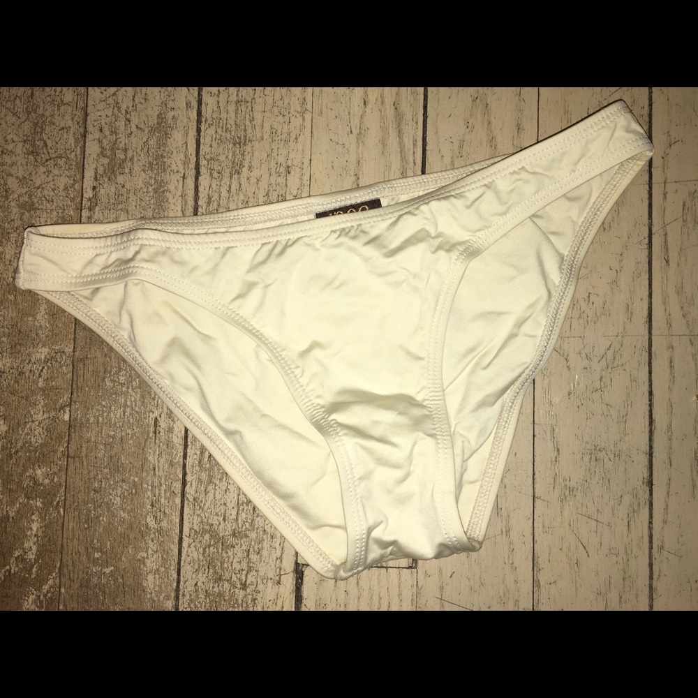 Bathing suit - Picture 4 of 4